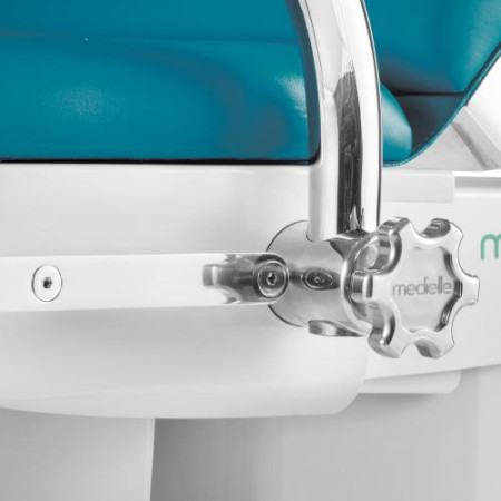 Кресло манипуляционно-смотровое MEDIELLE